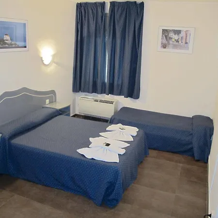 Jocana Hotel 2*